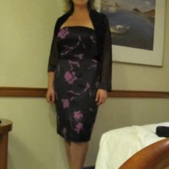 Ladies dress - Picture 8 of 8